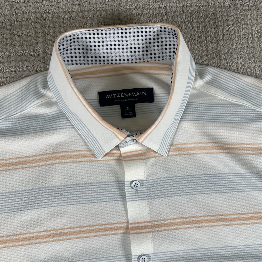 Mizzen+Main White and Blue Casual Button Down Shirt